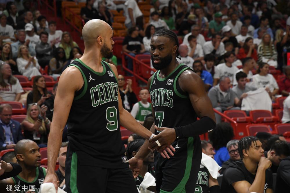 在见面会现 在见面会现