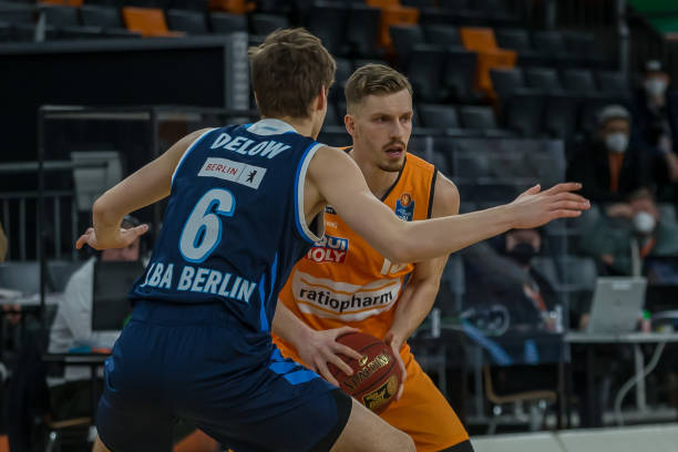 笼罩欧洲体 笼罩欧洲体